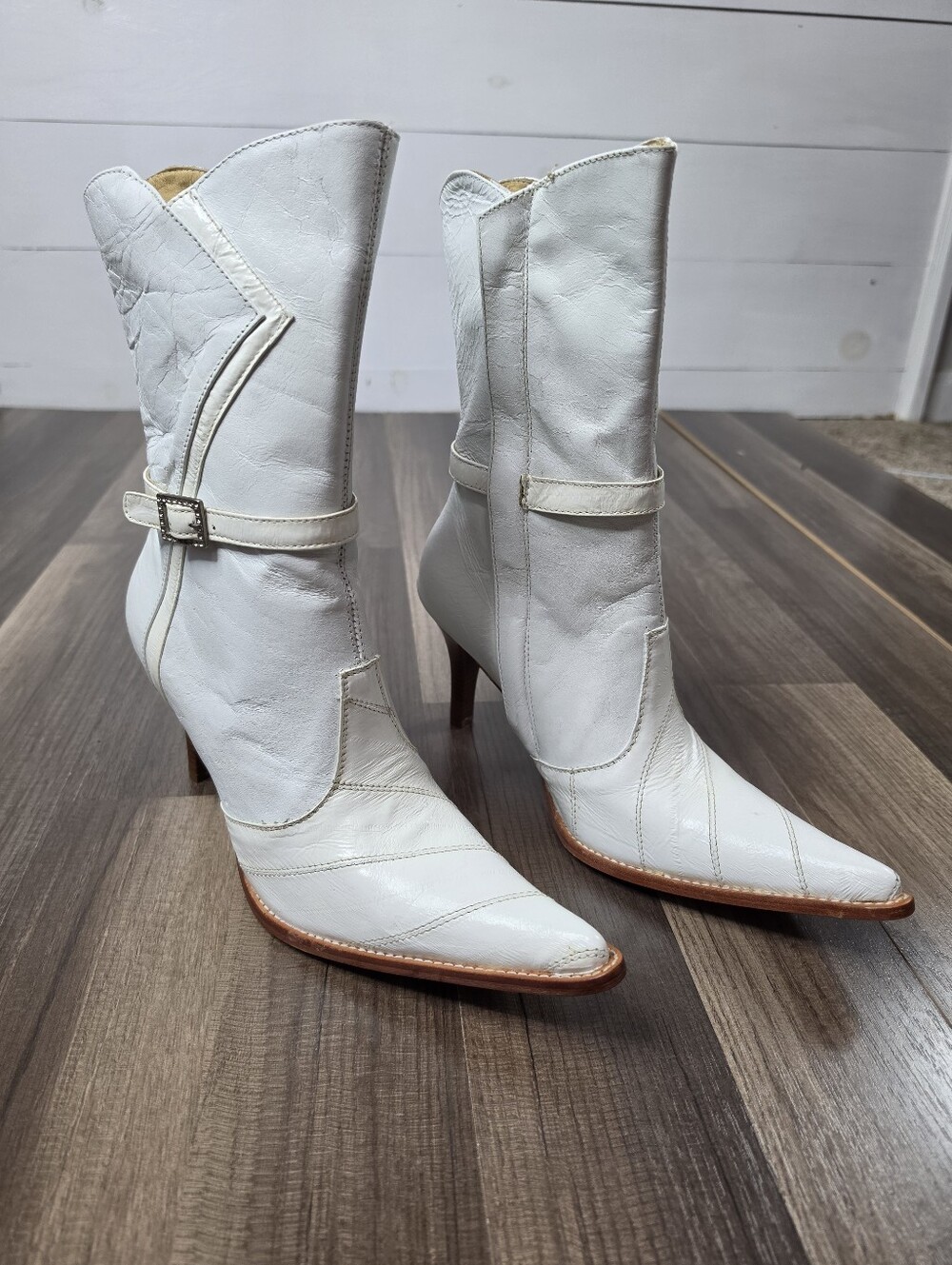 Vintage Premier Western Wear White Leather Heeled Boots Pointed Toe Cowgirl. 9